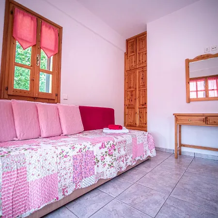 Cherry House In With A Sea View - Delicious